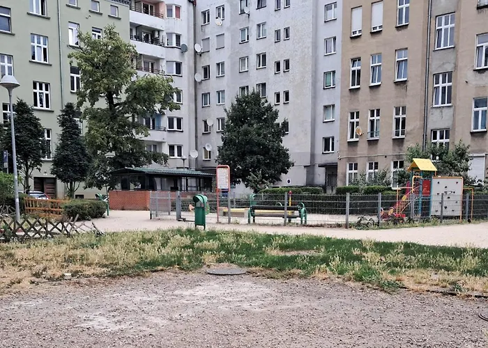 아파트 Cozy Reset W Centrum! 브로츠와프